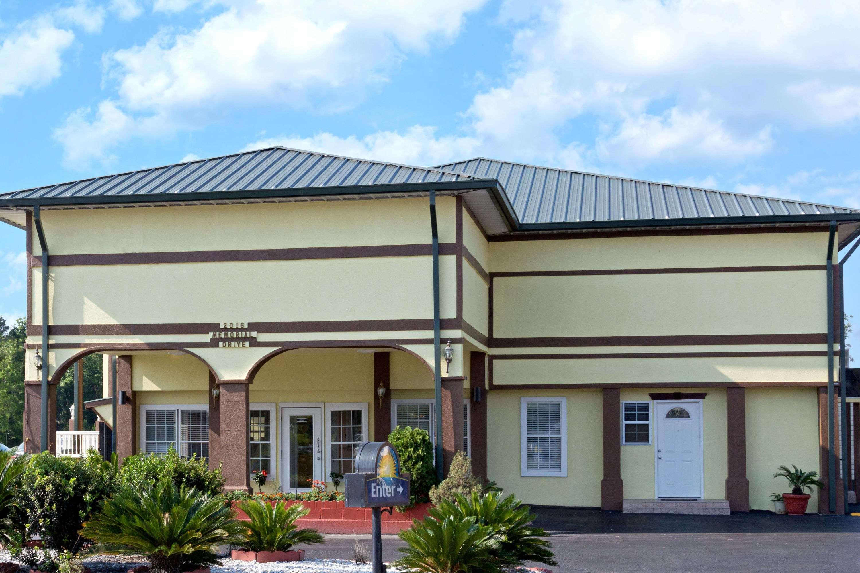 Days Inn By Wyndham Waycross Zewnętrze zdjęcie
