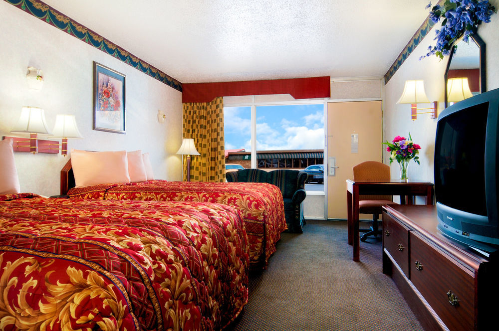 Days Inn By Wyndham Waycross Zewnętrze zdjęcie