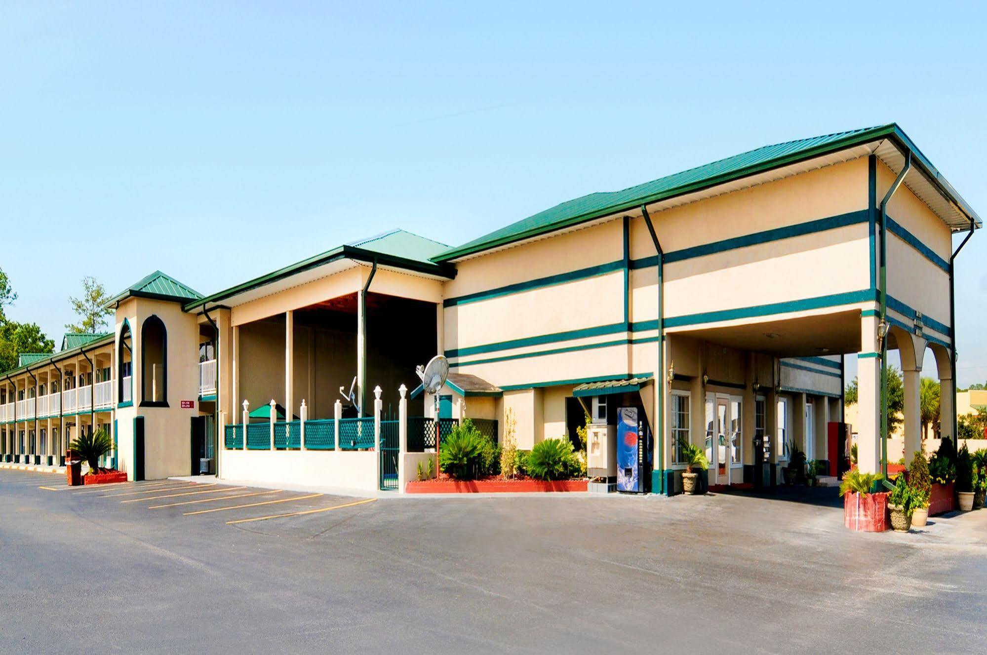 Days Inn By Wyndham Waycross Zewnętrze zdjęcie